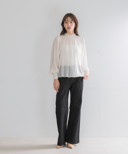 URBAN RESEARCH ROSSO WOMEN(アーバンリサーチ ロッソ)の「ハイネックボリュームスリーブブラウス(シャツ/ブラウス・レディース・ピンク/ブラック/アイボリー・FREE)」の9枚目の写真