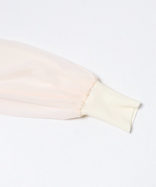 URBAN RESEARCH ROSSO WOMEN(アーバンリサーチ ロッソ)の「ハイネックボリュームスリーブブラウス(シャツ/ブラウス・レディース・ピンク/ブラック/アイボリー・FREE)」の5枚目の写真
