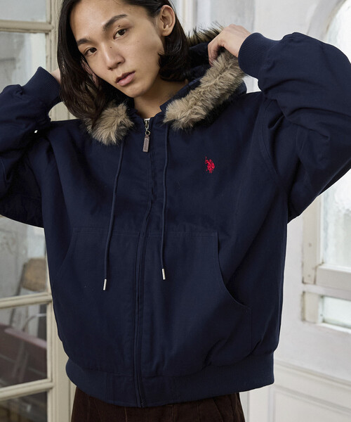 U.S. POLO ASSN.(ユーエスポロアッスン)の「U.S. POLO ASSN. × PUBLUX/ユーエスポロアッスン フェイクファーフード ツイル ワークジャケット 限定展開(ブルゾン・メンズ・チャコールグレー/ブラック/ベージュ/ネイビー・SMALL/MEDIUM/LARGE)」の7枚目の写真