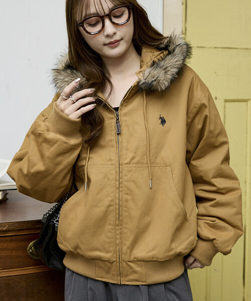 U.S. POLO ASSN.(ユーエスポロアッスン)の「U.S. POLO ASSN. × PUBLUX/ユーエスポロアッスン フェイクファーフード ツイル ワークジャケット 限定展開(ブルゾン・メンズ・チャコールグレー/ブラック/ベージュ/ネイビー・SMALL/MEDIUM/LARGE)」の9枚目の写真