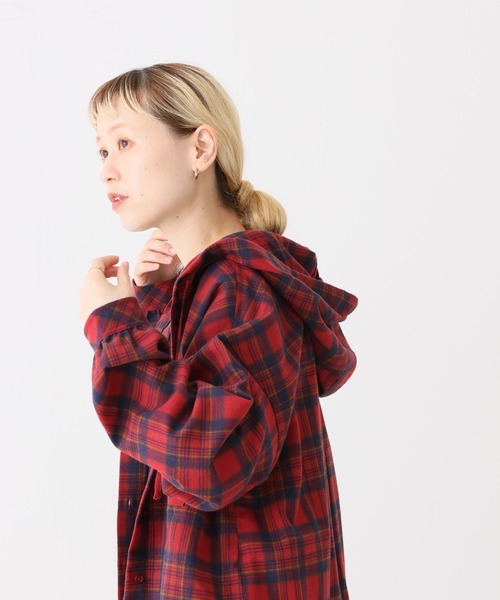 HEART MARKET(ハートマーケット)の「チェックフードシャツチュニック(シャツ/ブラウス・レディース・グレー/ベージュ/レッド/グリーン/イエロー/ネイビー・FREE)」の13枚目の写真