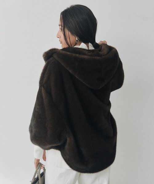 RIVE DROITE(リヴドロワ)の「エコファーポンチョコート(秋服/冬服)(ポンチョ・レディース・ブラウン/グレー系その他・FREE)」の7枚目の写真