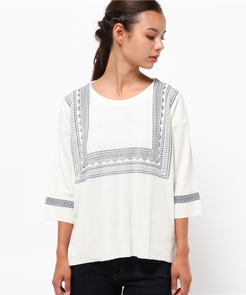 PLAIN CLOTHING（プレーンクロージング）の「額縁ニット【PLAIN CLOTHING】（その他トップス・レディース・アイボリー/ネイビー・FREE）」の3枚目の写真