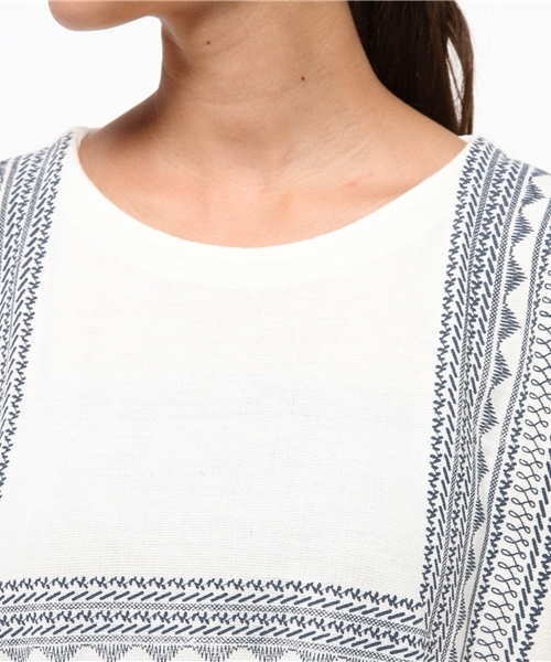 PLAIN CLOTHING（プレーンクロージング）の「額縁ニット【PLAIN CLOTHING】（その他トップス・レディース・アイボリー/ネイビー・FREE）」の6枚目の写真