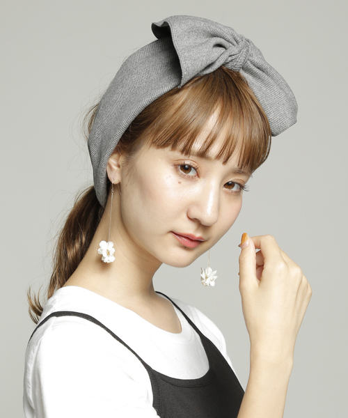 PLAIN CLOTHING（プレーンクロージング）の「【太めフォルムで小顔効果】人気の6カラー☆リブBIGリボンヘアバンド（ヘアバンド・レディース・ライトグレー/ピンク/ブラック/アイボリー/グレー/ネイビー/ベージュ・FREE）」の5枚目の写真