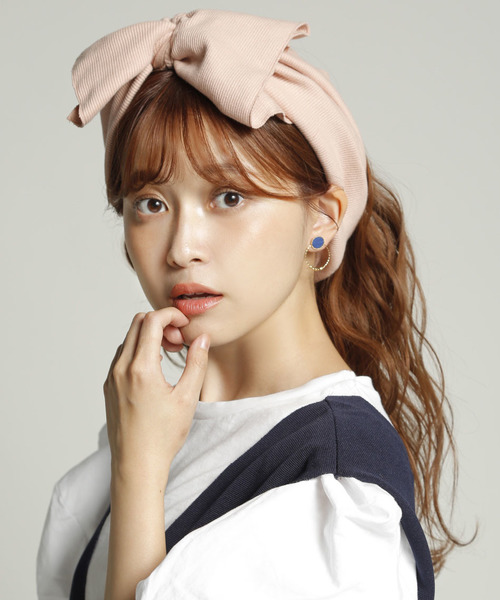 PLAIN CLOTHING（プレーンクロージング）の「【太めフォルムで小顔効果】人気の6カラー☆リブBIGリボンヘアバンド（ヘアバンド・レディース・ライトグレー/ピンク/ブラック/アイボリー/グレー/ネイビー/ベージュ・FREE）」の7枚目の写真