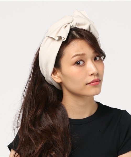 PLAIN CLOTHING（プレーンクロージング）の「【太めフォルムで小顔効果】人気の6カラー☆リブBIGリボンヘアバンド（ヘアバンド・レディース・ライトグレー/ピンク/ブラック/アイボリー/グレー/ネイビー/ベージュ・FREE）」の21枚目の写真