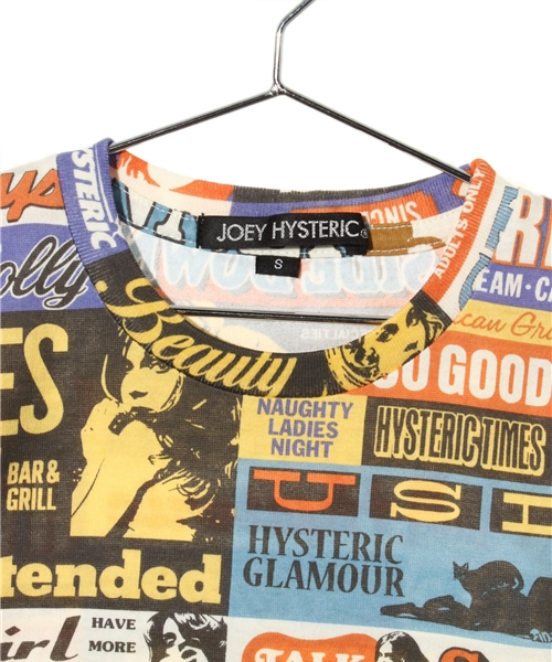 JOEY HYSTERIC(ジョーイヒステリック)の「HYS STORE SIGNS総柄 T-SH(Tシャツ/カットソー・キッズ・マルチ・X-SMALL/SMALL/MEDIUM)」の3枚目の写真