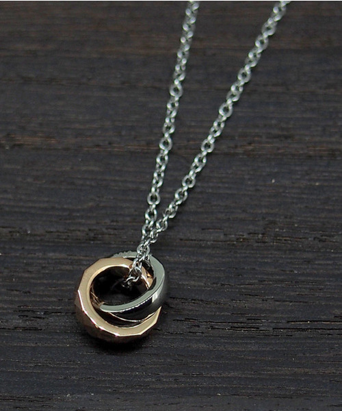 LION HEART（ライオンハート）の「【限定展開】“LH-1”スタッドダブルリングネックレス/サージカルステンレス＆タングステン（金属アレルギー対応）【LION HEART / ライオンハート】（ネックレス・メンズ・ブラック/ピンクゴールド/シルバー/ブルー/シルバー系その他/ブラック系その他・FREE）」の6枚目の写真
