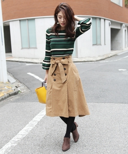 Andemiu(アンデミュウ)の「【WEB限定】ボーダーソデフリルニット781503(ニット/セーター・レディース・グリーン/イエロー/オフホワイト/ブラック・FREE)」の11枚目の写真