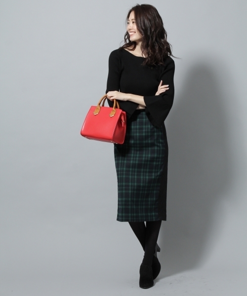 Andemiu(アンデミュウ)の「【WEB限定】ボーダーソデフリルニット781503(ニット/セーター・レディース・グリーン/イエロー/オフホワイト/ブラック・FREE)」の12枚目の写真