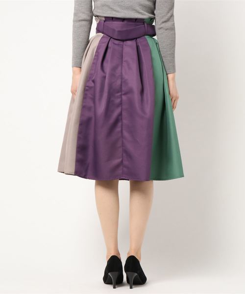 REDYAZEL（レディアゼル）の「【TVオンエアー】カラーブロック配色スカート　◆（スカート・レディース・パープル/イエロー/グリーン/ネイビー/カーキ・SMALL/MEDIUM）」の8枚目の写真
