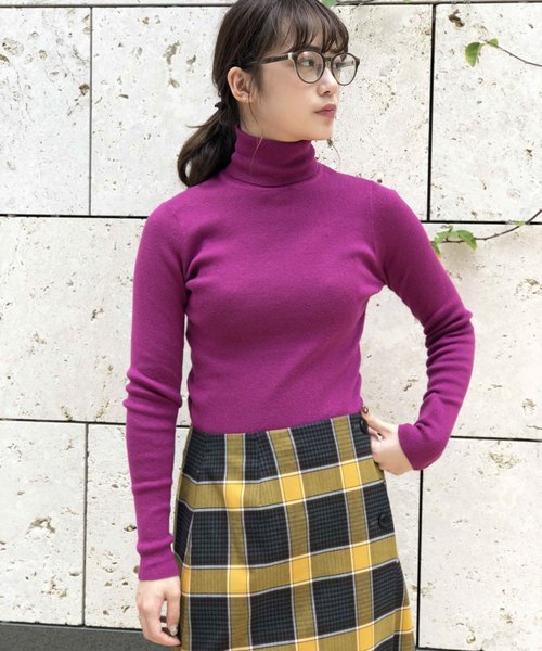 PICCIN（ピッチン）の「コットンカシミヤタートルネックニット（ニット/セーター・レディース・ブラック/ブルー/パープル/マスタード/オフホワイト・MEDIUM）」の4枚目の写真