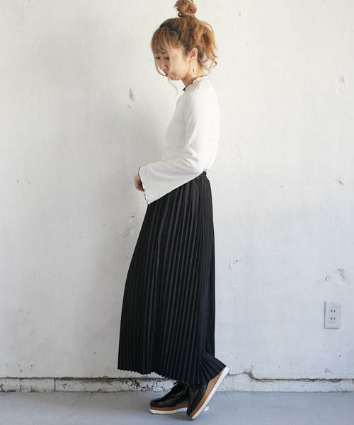 PairPair（ペアペア）の「デシンプリーツスカート（スカート・レディース・ブラック/アイボリー/モカ・FREE）」の16枚目の写真