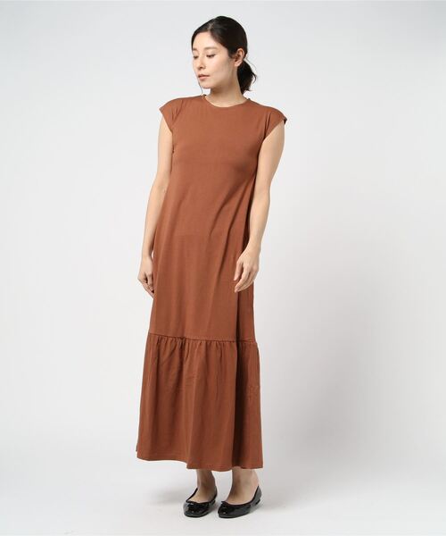 STYLEBLOCK（スタイルブロック）の「天竺フレンチスリーブギャザーマキシワンピース（ワンピース・レディース・ブラック/テラコッタ/カーキ/パープル/ライトベージュ・M）」の3枚目の写真