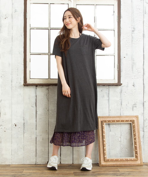 EVLOVE(イヴロヴ)の「ポケット付マキシゆったりTシャツワンピース(ワンピース・レディース・チャコールグレー/ブラック/レッド/カーキ/モカ/杢グレー・15号/13号/17号)」の1枚目の写真