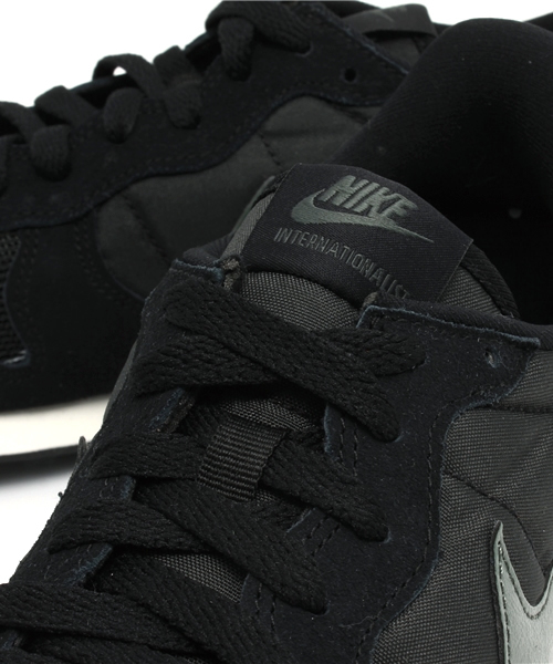 And A（アンドエー）の「NIKE INTERNATIONALIST（スニーカー・メンズ・ブラック/グレー/ブラウン/ブルー・28.0cm/27.0cm/26.0cm）」の13枚目の写真