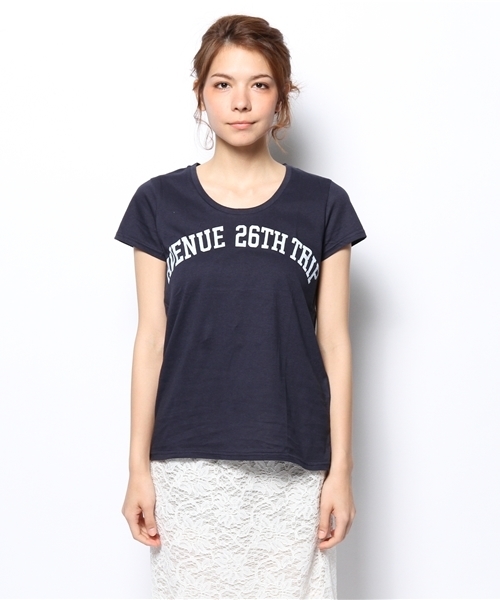 LOUNGEDRESS（ラウンジドレス）の「ロゴTシャツ（Tシャツ/カットソー・レディース・オフホワイト/ネイビー・ﾌﾘ-）」の8枚目の写真