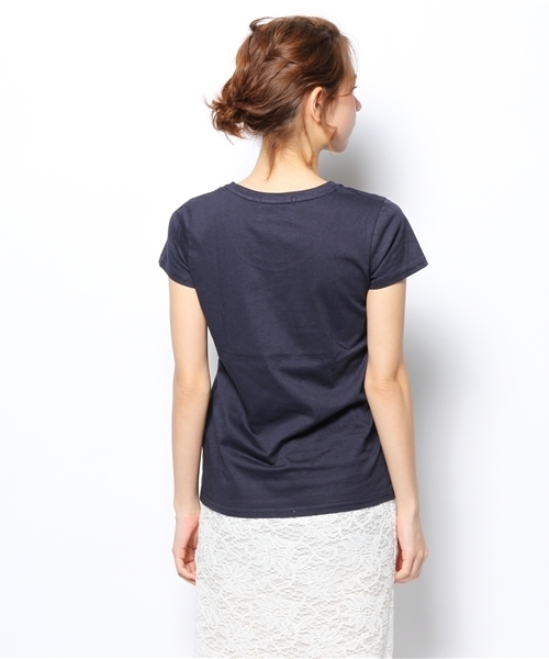 LOUNGEDRESS（ラウンジドレス）の「ロゴTシャツ（Tシャツ/カットソー・レディース・オフホワイト/ネイビー・ﾌﾘ-）」の6枚目の写真