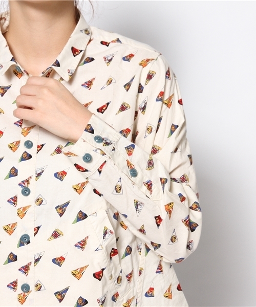 BEAMS BOY（ビームスボーイ）の「BEAMS BOY / ペナントプリント 裾ドローコード（シャツ/ブラウス・レディース・ホワイト/ブルー・ONE SIZE）」の7枚目の写真