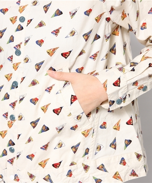 BEAMS BOY（ビームスボーイ）の「BEAMS BOY / ペナントプリント 裾ドローコード（シャツ/ブラウス・レディース・ホワイト/ブルー・ONE SIZE）」の8枚目の写真