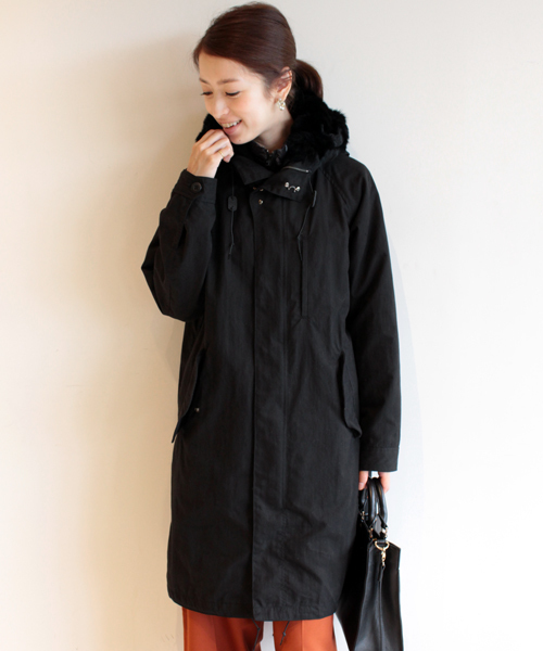 BEAUTY&YOUTH UNITED ARROWS（ビューティーアンドユースユナイテッドアローズ）の「BYBC ∵ラチネフード×ダウンライナー付ミリタリーコート ◆（モッズコート・レディース・ブラック/オリーブ・MEDIUM/SMALL）」の13枚目の写真