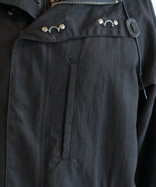 BEAUTY&YOUTH UNITED ARROWS（ビューティーアンドユースユナイテッドアローズ）の「BYBC ∵ラチネフード×ダウンライナー付ミリタリーコート ◆（モッズコート・レディース・ブラック/オリーブ・MEDIUM/SMALL）」の9枚目の写真