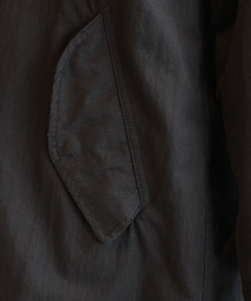 BEAUTY&YOUTH UNITED ARROWS（ビューティーアンドユースユナイテッドアローズ）の「BYBC ∵ラチネフード×ダウンライナー付ミリタリーコート ◆（モッズコート・レディース・ブラック/オリーブ・MEDIUM/SMALL）」の4枚目の写真