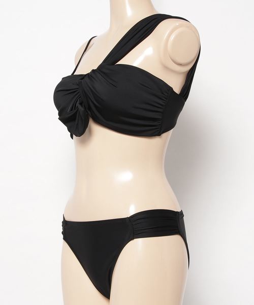 TOTASU ELEVEN（トータスイレブン）の「トータスイレブン  無地ワンショルダービキニ   02483（水着・レディース・ブラック/レッド/ブラウン・9号）」の4枚目の写真