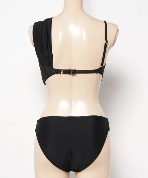 TOTASU ELEVEN（トータスイレブン）の「トータスイレブン  無地ワンショルダービキニ   02483（水着・レディース・ブラック/レッド/ブラウン・9号）」の5枚目の写真