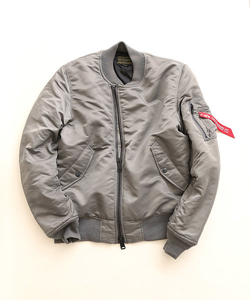 And A（アンドエー）の「MA-1 RIDERS 14 (ALPHA×And A)（ミリタリージャケット・メンズ・ブラック/グレー/カーキ・SMALL/MEDIUM/LARGE）」の6枚目の写真