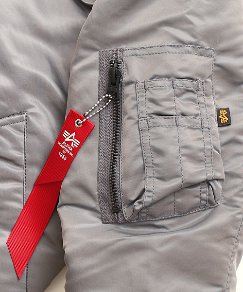 And A（アンドエー）の「MA-1 RIDERS 14 (ALPHA×And A)（ミリタリージャケット・メンズ・ブラック/グレー/カーキ・SMALL/MEDIUM/LARGE）」の17枚目の写真