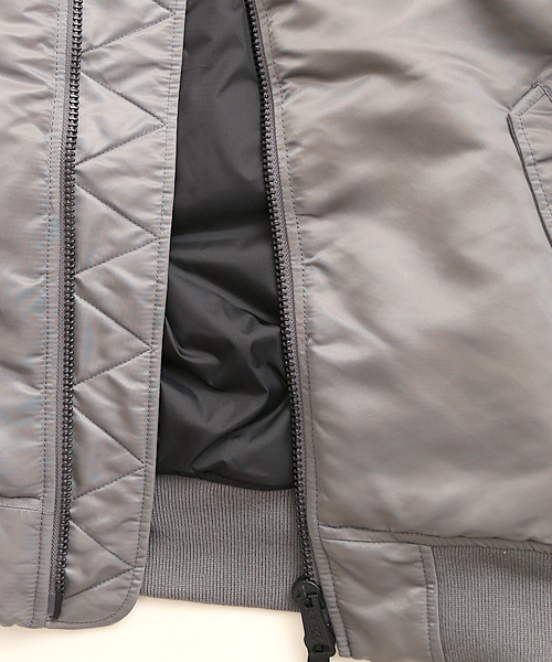 And A（アンドエー）の「MA-1 RIDERS 14 (ALPHA×And A)（ミリタリージャケット・メンズ・ブラック/グレー/カーキ・SMALL/MEDIUM/LARGE）」の8枚目の写真