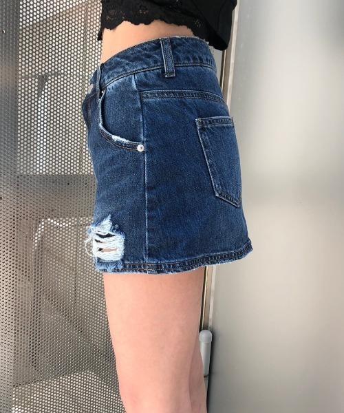 ENVYM（アンビー）の「ブロークンデニムＦＳＫ（デニムスカート・レディース・ネイビー/ブルー・SMALL/MEDIUM）」の9枚目の写真