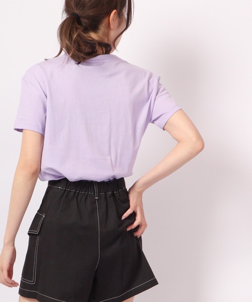 DIMENSIONE danza（ディメンシオーネ ダンツァ）の「フォイルロゴプリントTシャツ（Tシャツ/カットソー・レディース・パープル/スモークピンク/グリーン/ホワイト/ブラック・X-SMALL/MEDIUM/SMALL）」の14枚目の写真