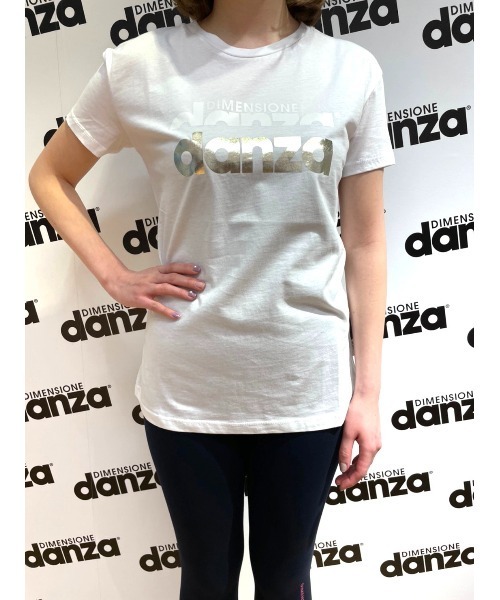DIMENSIONE danza（ディメンシオーネ ダンツァ）の「フォイルロゴプリントTシャツ（Tシャツ/カットソー・レディース・パープル/スモークピンク/グリーン/ホワイト/ブラック・X-SMALL/MEDIUM/SMALL）」の22枚目の写真