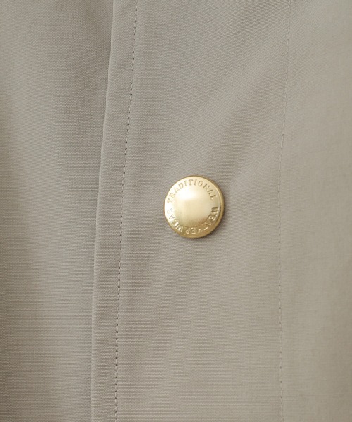 Traditional Weatherwear(トラディショナルウェザーウェア)の「<Traditional Weatherwear (トラディショナルウェザーウェア?)>ポリコットンケープ(マウンテンパーカー・レディース・ベージュ・34)」の6枚目の写真