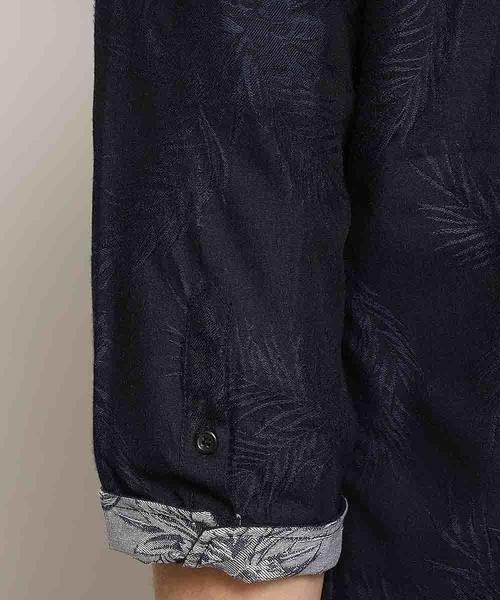 MK MICHEL KLEIN HOMME （エムケーミッシェルクランオム）の「7分袖シャツ／CRボタニカルJQ（シャツ/ブラウス・メンズ・ホワイト/ネイビー/ブルー・MEDIUM/LARGE/X-LARGE）」の16枚目の写真