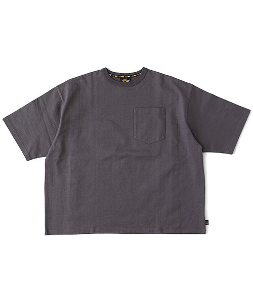 FAT(エフエイティー)の「GIANT(Tシャツ/カットソー・メンズ・パープル/ブラック/ホワイト/グリーン/チャコールグレー・SKINNY(L)/FAT(XL)/TITCH(M)/JUMBO(XXL))」の3枚目の写真