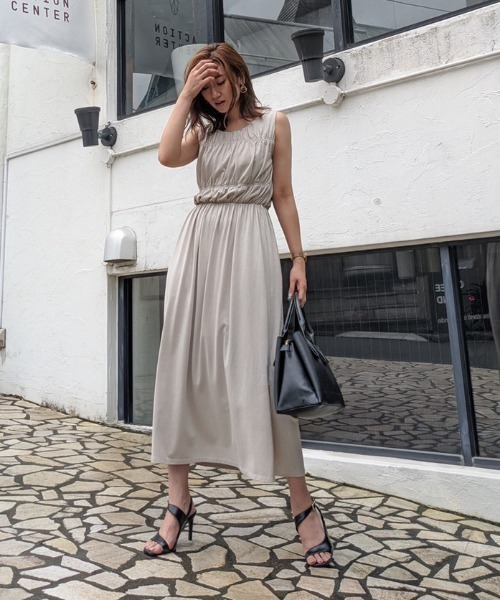 rienda（リエンダ）の「グリッターカットギャザーワンピース
