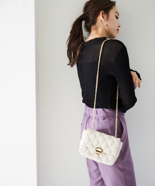 Heather(ヘザー)の「キルティングミニショルダー 919958(ショルダーバッグ・レディース・ホワイト/ブラック/キャメル・ONE SIZE)」の2枚目の写真