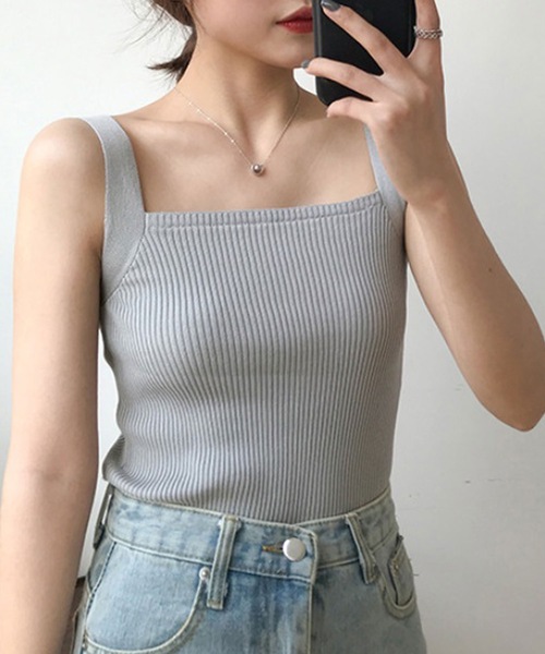 LUGG NAGG(ラグナグ)の「レーヨンリブニットスクエアカットキャミソール(キャミソール・レディース・ブラック/ベージュ/グレー/ライトピンク/グレイッシュブルー/ダークオレンジ/ホワイト・FREE)」の4枚目の写真