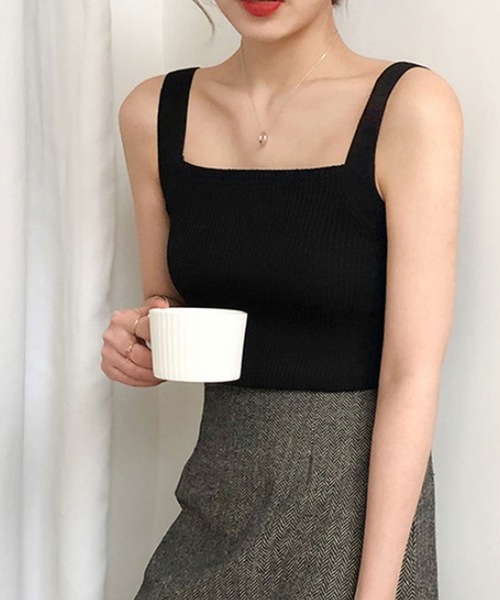 LUGG NAGG(ラグナグ)の「レーヨンリブニットスクエアカットキャミソール(キャミソール・レディース・ブラック/ベージュ/グレー/ライトピンク/グレイッシュブルー/ダークオレンジ/ホワイト・FREE)」の3枚目の写真