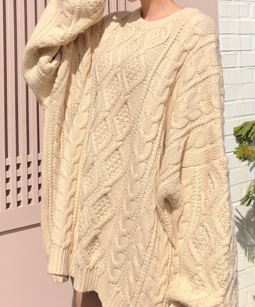 yuue' ( wear )(ユーイ)の「ランダムケーブルオーバーサイズニット / ビッグシルエットニット / ワイドシルエットニット(ニット/セーター・レディース・ベージュ/チャコールグレー・FREE)」の11枚目の写真