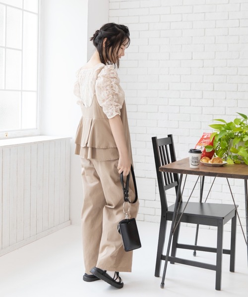 Mysa&Liina（ミーサリーナ）の「２WAYバッグフリルガーリーオールインワン（サロペット/オーバーオール・レディース・ブラック/インディゴブルー/ブルー/サンドベージュ・M）」の13枚目の写真