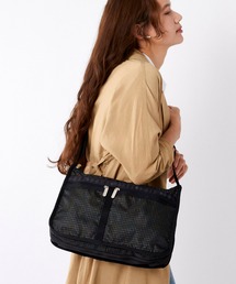 LeSportsac（レスポートサック）の「DELUXE EVERYDAY BAG ティックタック ティンセル（ショルダーバッグ・キッズ）」