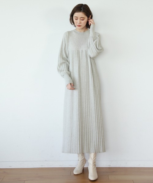 A part by(アパートバイ)の「12Gプリーツパフワンピース 926043(ワンピース・レディース・ライトグレー/ブラウン系その他2/ブルー系その他4・FREE)」の4枚目の写真