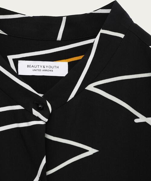 BEAUTY&YOUTH UNITED ARROWS（ビューティーアンドユースユナイテッドアローズ）の「BY∴ ネオンプリントバンドカラーシャツ :（シャツ/ブラウス・レディース・クリーム/ブラック・FREE）」の6枚目の写真