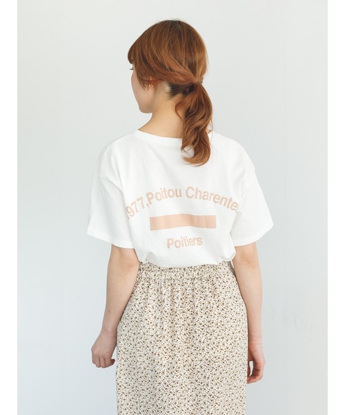 SLURR（スラ―）の「カレッジプリントクルーネックビッグTシャツ（Tシャツ/カットソー・レディース・チャコールグレー/オフホワイト/ライトベージュ・FREE）」の18枚目の写真