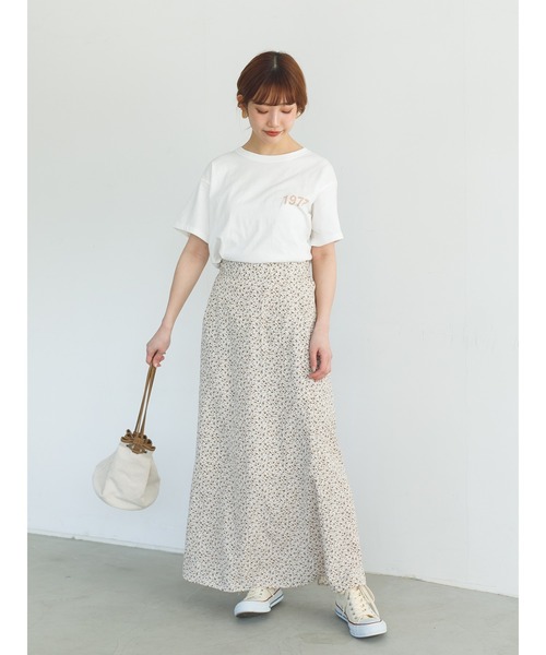 SLURR（スラ―）の「カレッジプリントクルーネックビッグTシャツ（Tシャツ/カットソー・レディース・チャコールグレー/オフホワイト/ライトベージュ・FREE）」の20枚目の写真